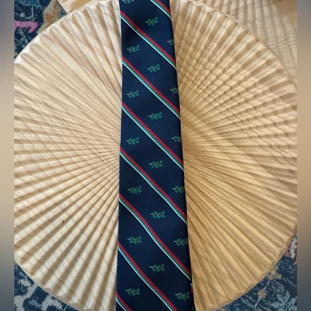 Vintage Jos. A. Bank Clothiers Holiday Navy Blue Necktie Christmas